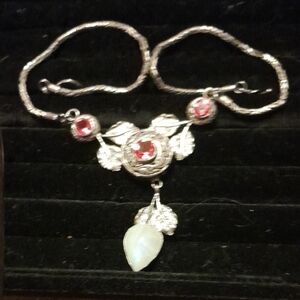 Elegant Silver and Moon Stone And Sun Stones Gemstone Necklace